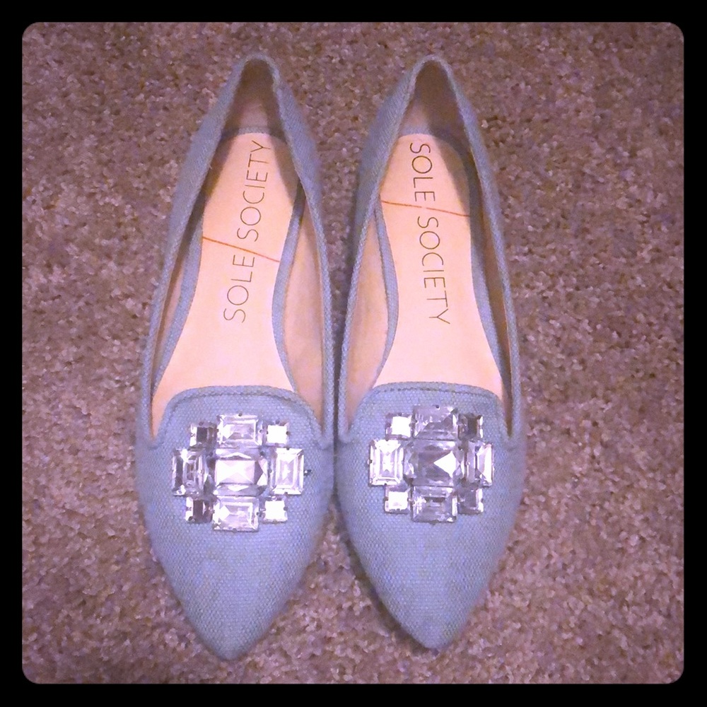 Sole society women’s flats with rhinestones